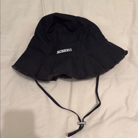 Jacquemus Black Bucket Hat w - Picture 1 of 6